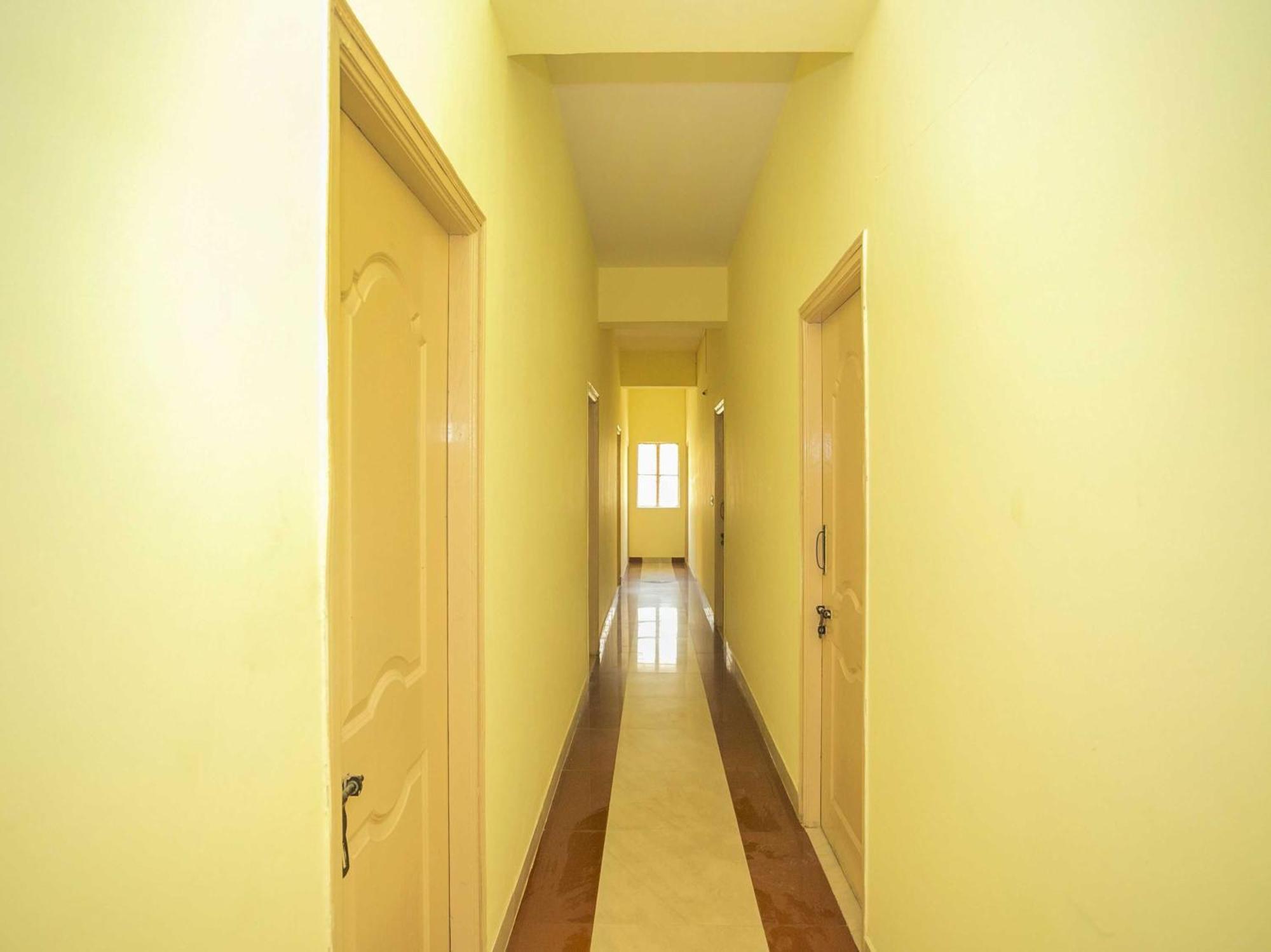 Hotel O Shree Stays Бангалор Екстериор снимка